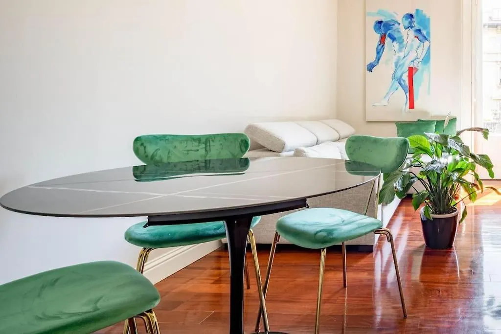 Peaceful Apartment In Porta Venezia Milan