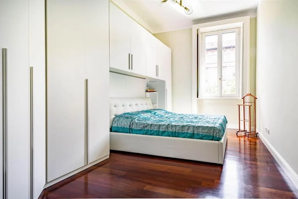 Peaceful Apartment In Porta Venezia Milan